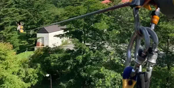100mジップスライダー