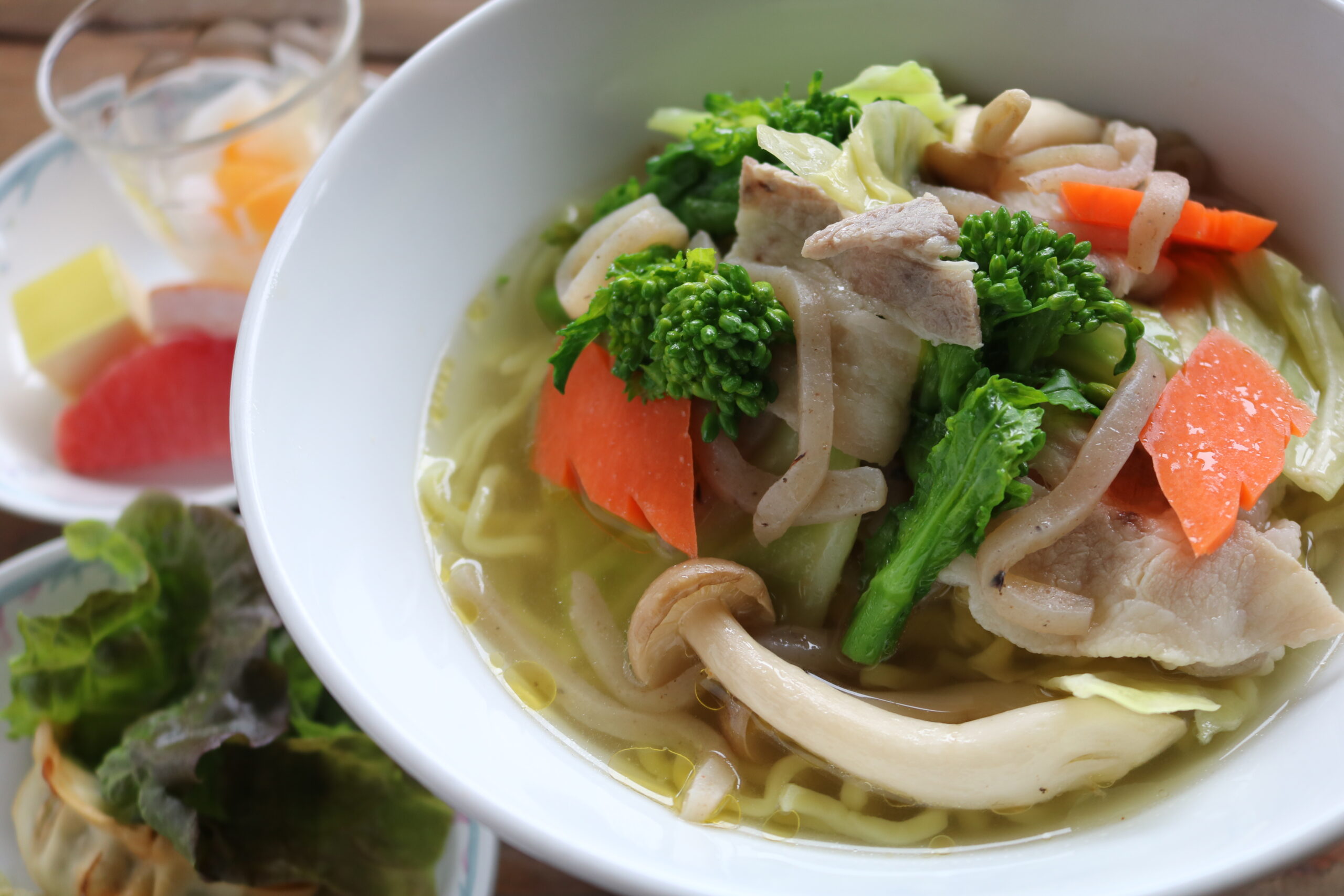 【春限定】春野菜のタンメンと 揚げ餃子